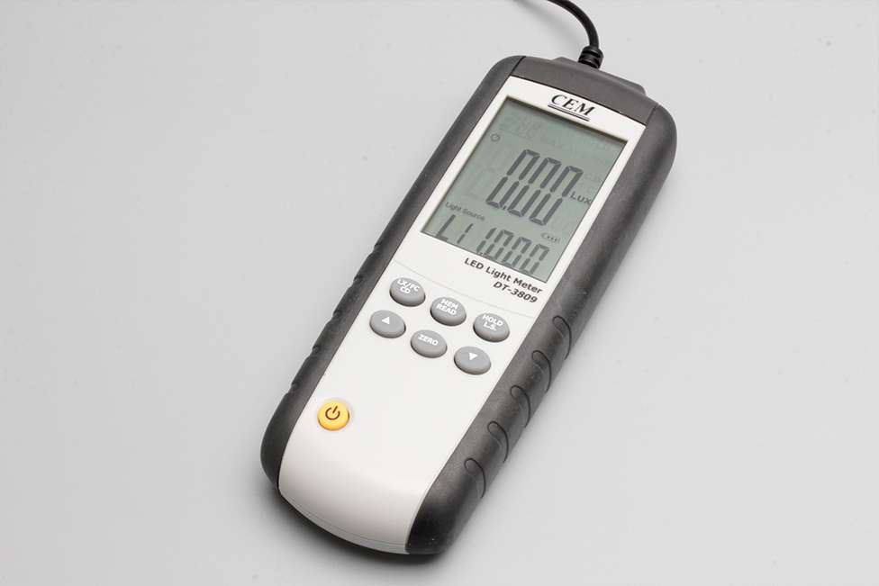 Medidor Detector De Radiacion Electromagnetica Dosimetro Con Pantalla  Efectivo 